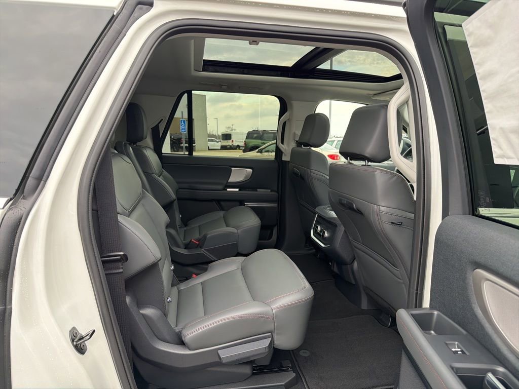 New 2025 Ford Expedition Max Active image 18