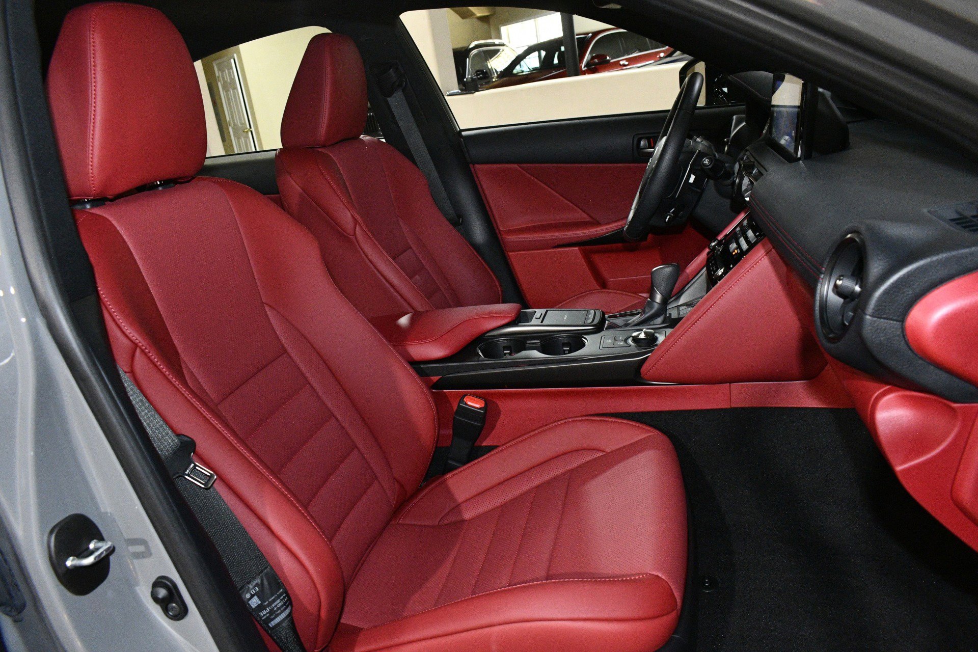 Used 2025 Lexus IS 350 F Sport w/ Navigation Package RWD image 8