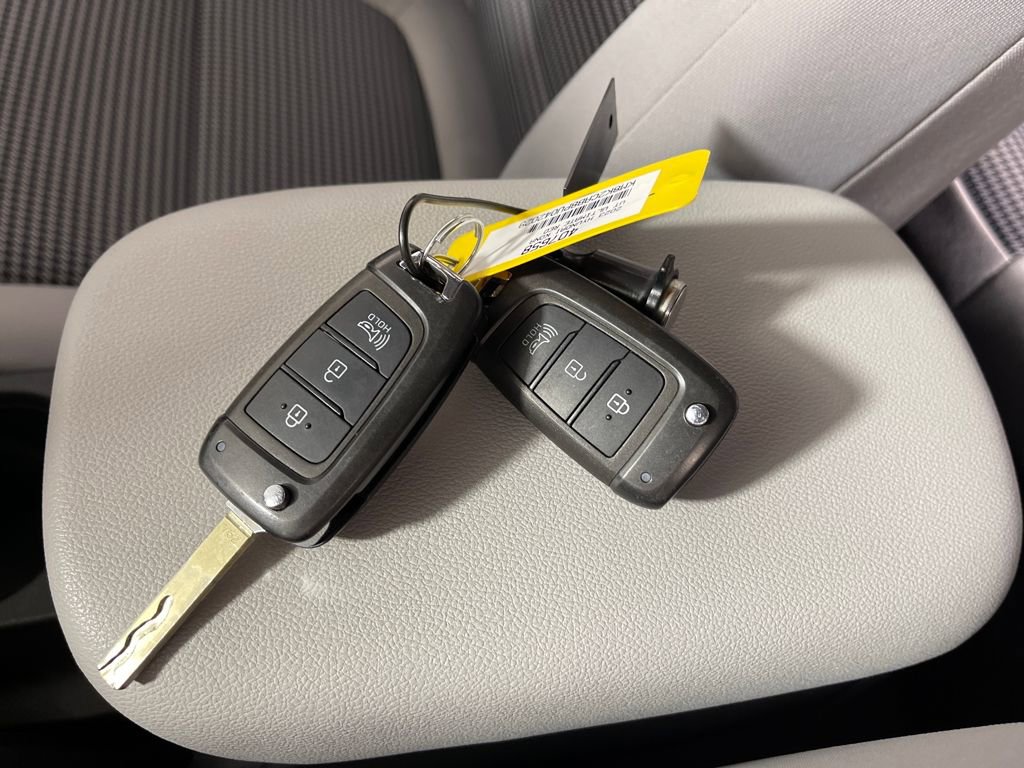 Certified 2023 Hyundai Kona SE w/ Cargo Package image 26