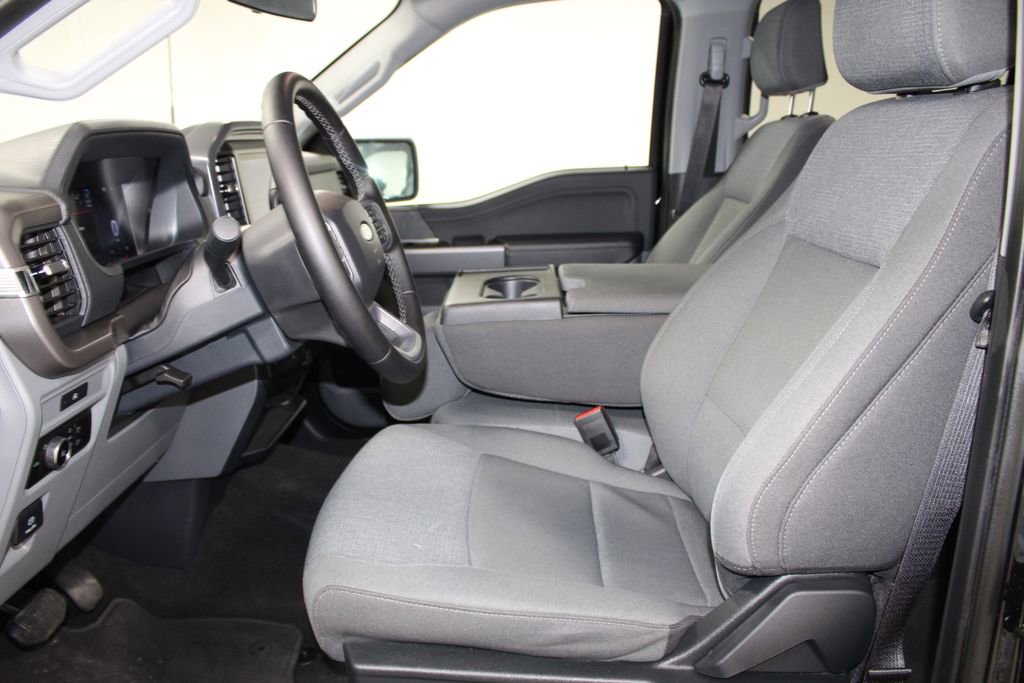 Used 2025 Ford F150 XLT w/ Equipment Group 301A Standard image 18