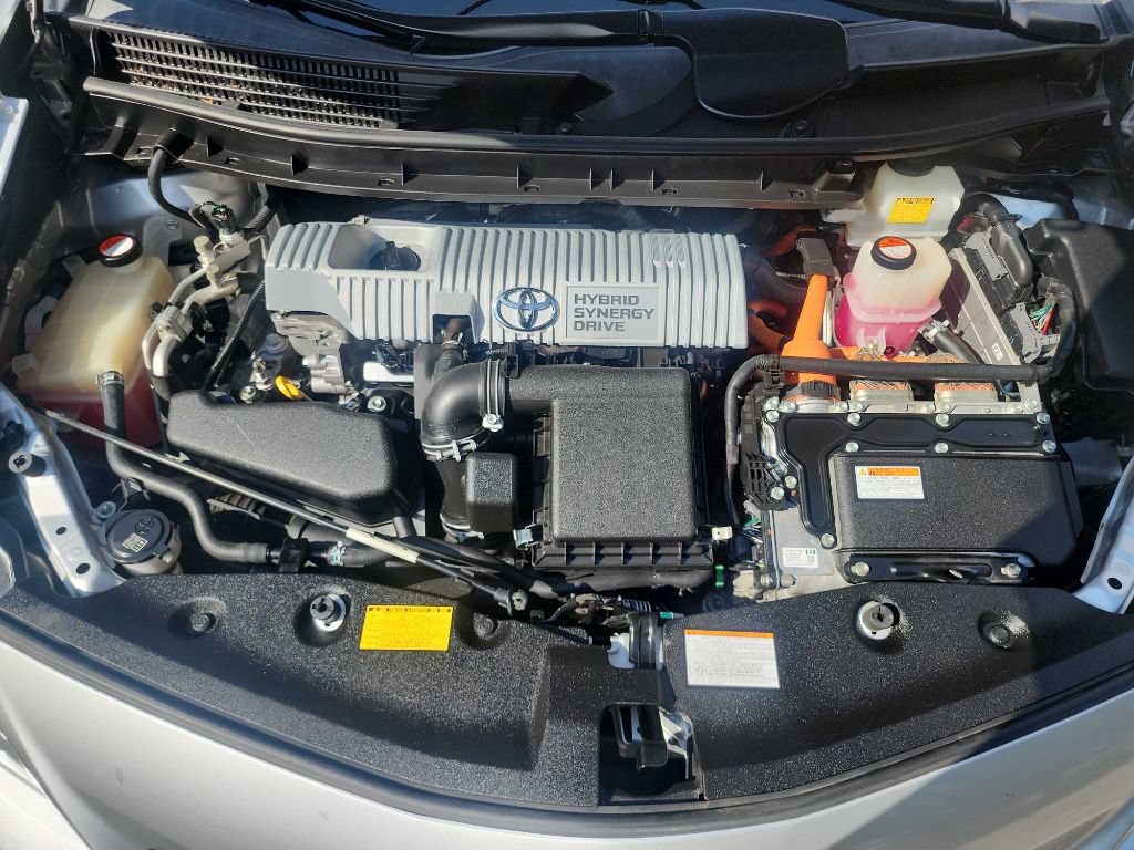 Used 2014 Toyota Prius V Five FWD image 36