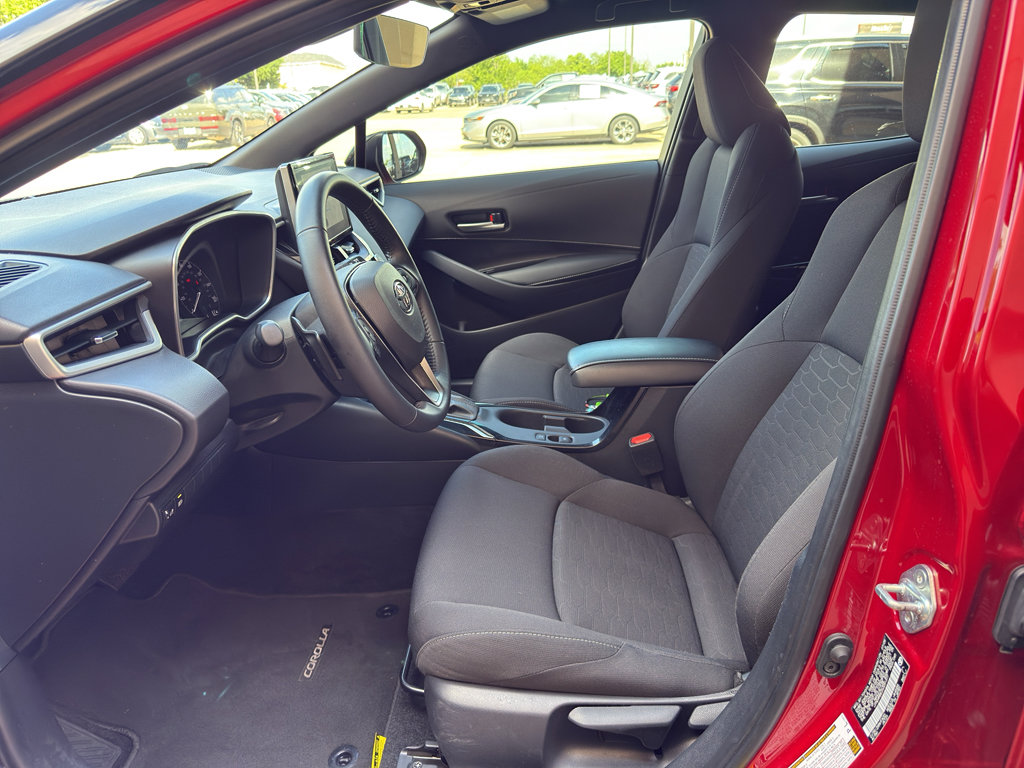 Used 2025 Toyota Corolla SE FWD image 10