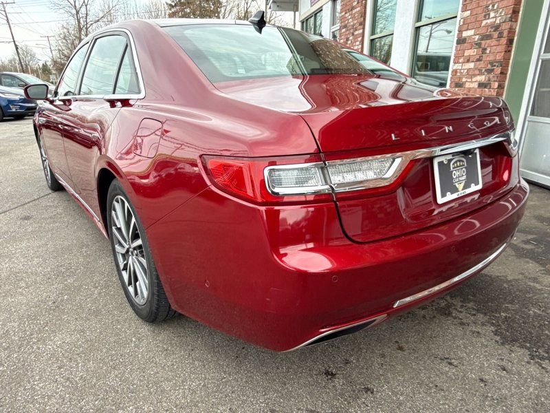 Used 2018 Lincoln Continental Select image 7