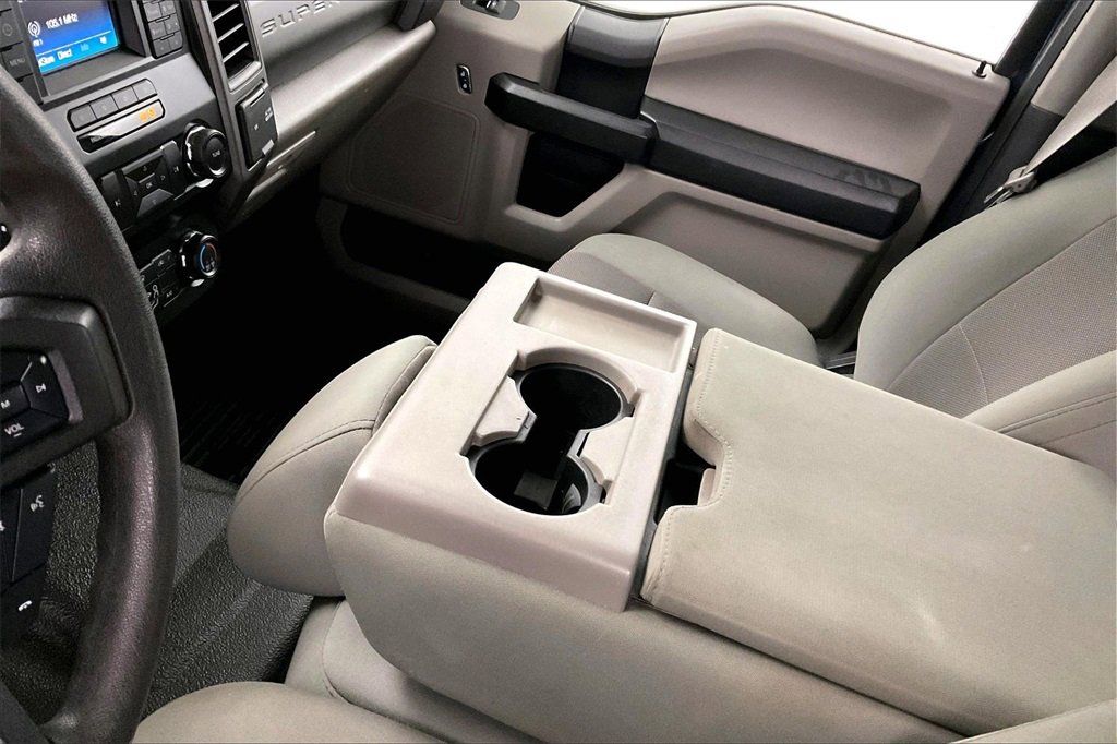 Used 2019 Ford F250 XL w/ Power Equipment Group image 18