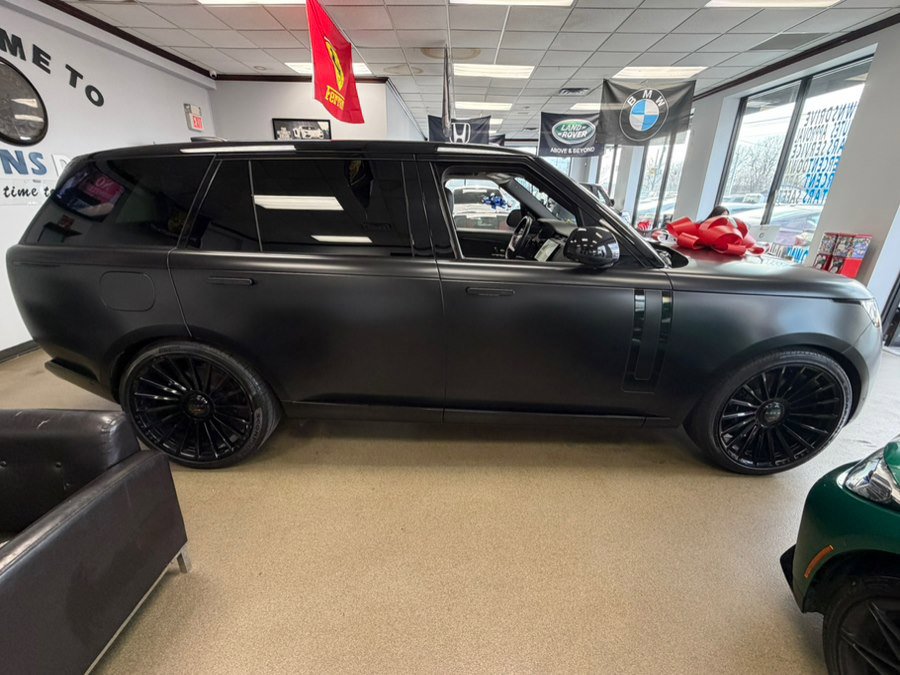 Used 2022 Land Rover Range Rover Long Wheelbase First Edition AWD/4WD image 17