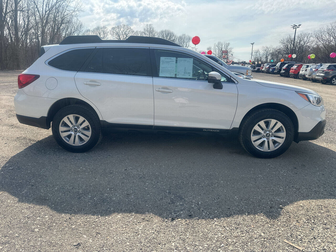 Used 2017 Subaru Outback 2.5i Premium AWD/4WD image 4