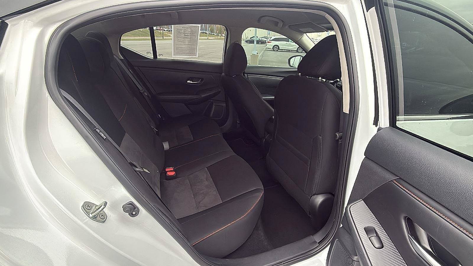 Used 2025 Nissan Sentra SR FWD image 19