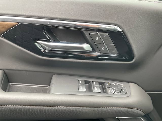 New 2026 Chevrolet Suburban High Country image 16