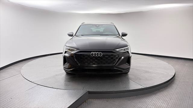 Used 2024 Audi Q8 e-tron Premium Plus w/ Premium Plus Package AWD/4WD image 11