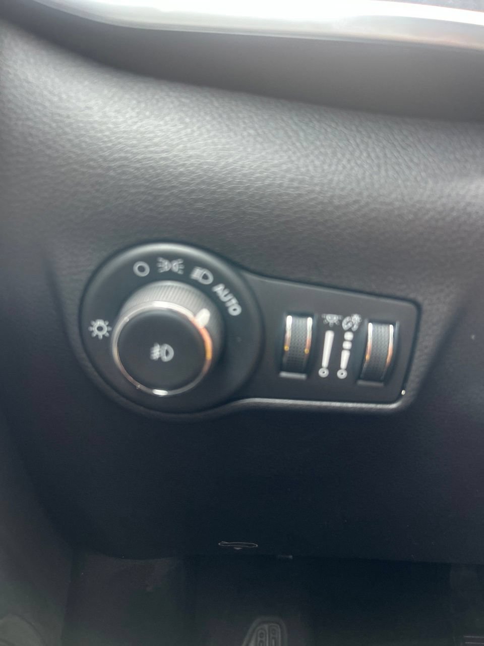Used 2024 Jeep Compass Latitude AWD/4WD image 27
