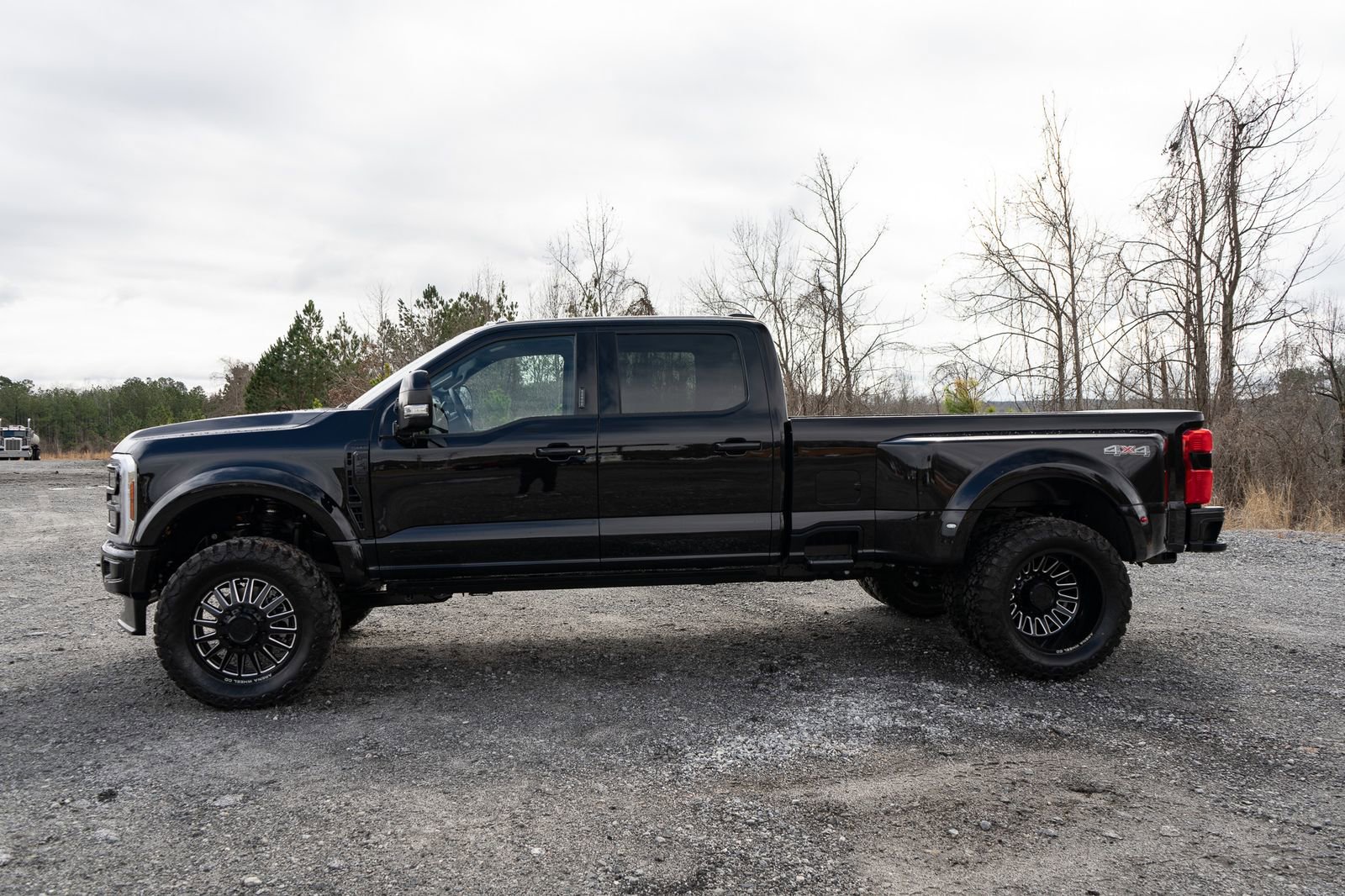 Used 2026 Ford F450 Lariat image 14