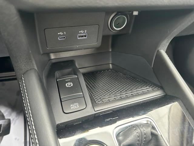 Used 2024 Nissan Kicks SV image 22