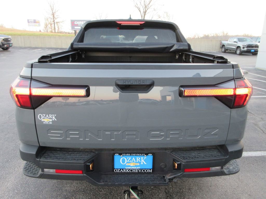 Used 2024 Hyundai Santa Cruz SE image 4