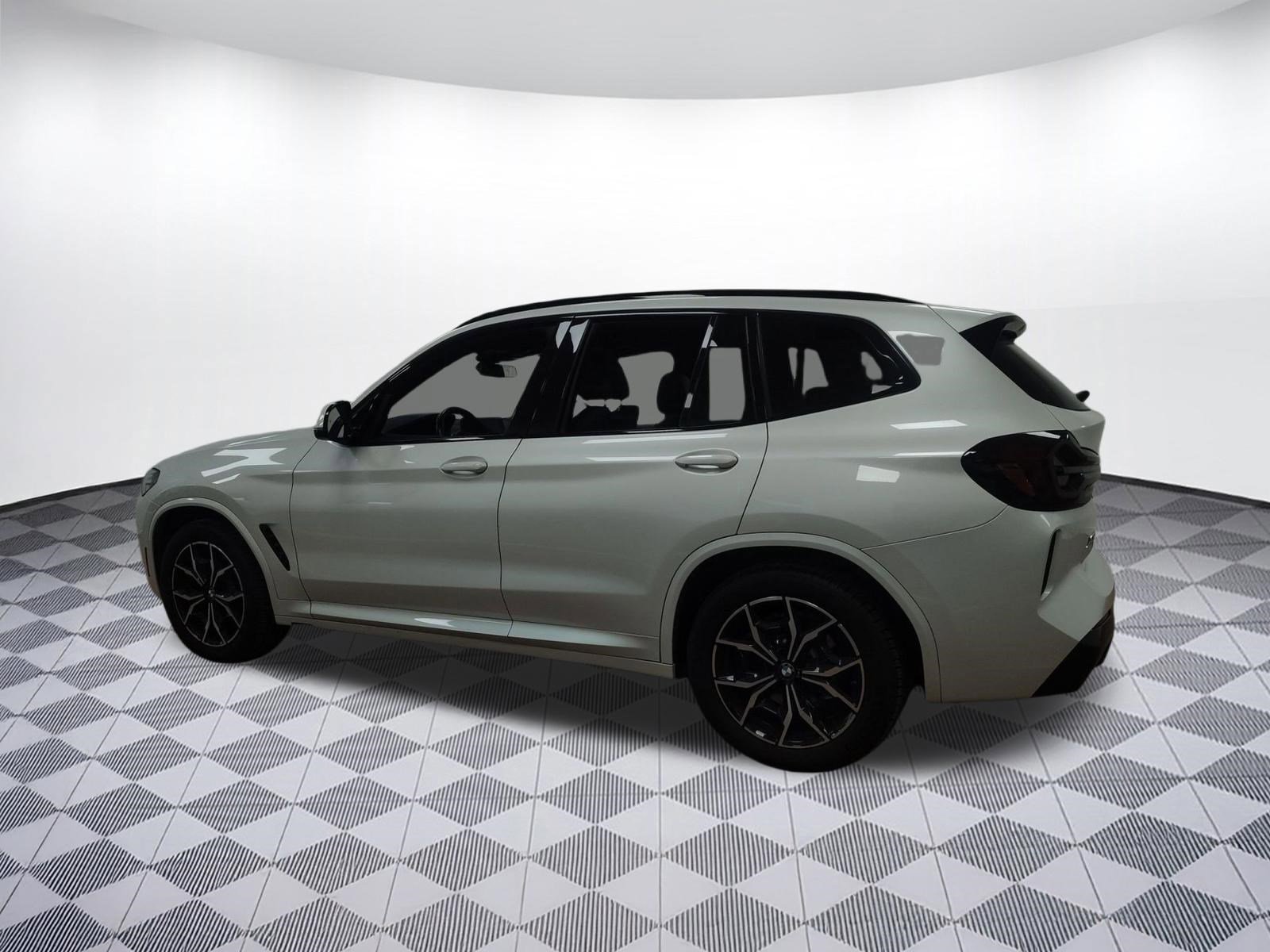 Certified 2023 BMW X3 xDrive30i w/ M Sport Package image 3