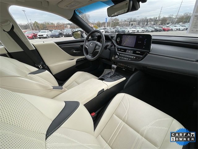 Used 2022 Lexus ES 350 Ultra Luxury image 21