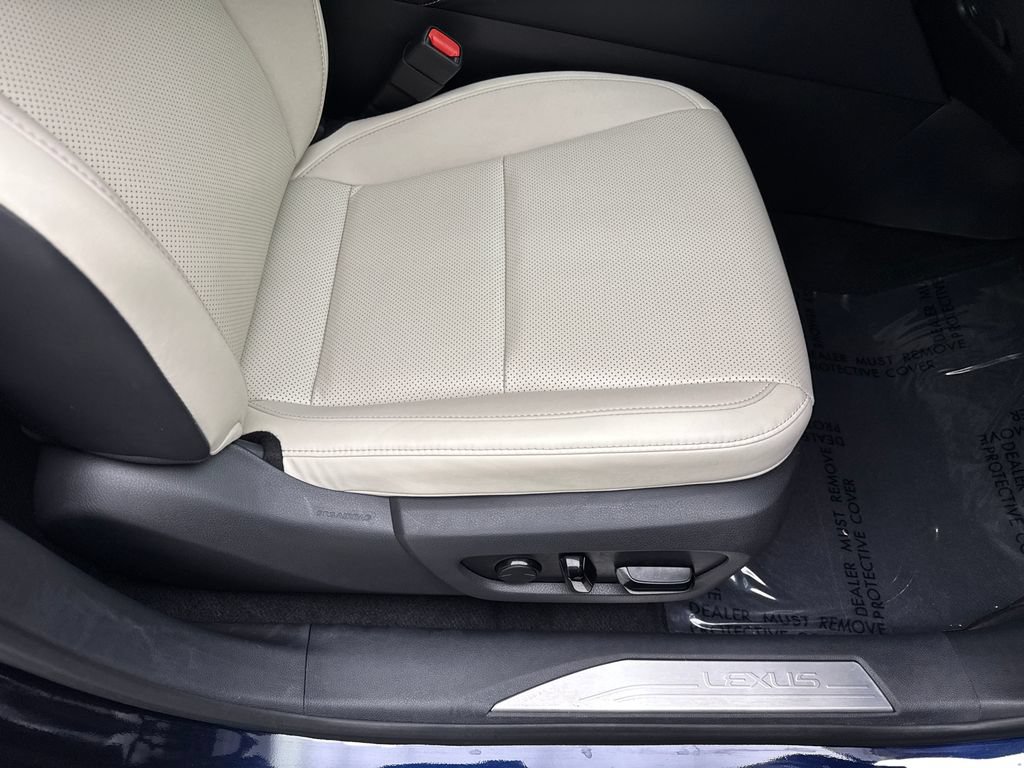 Used 2024 Lexus RX 350 FWD w/ Technology Package image 43