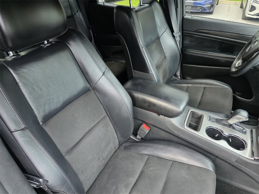 Used 2019 Jeep Grand Cherokee Altitude image 34