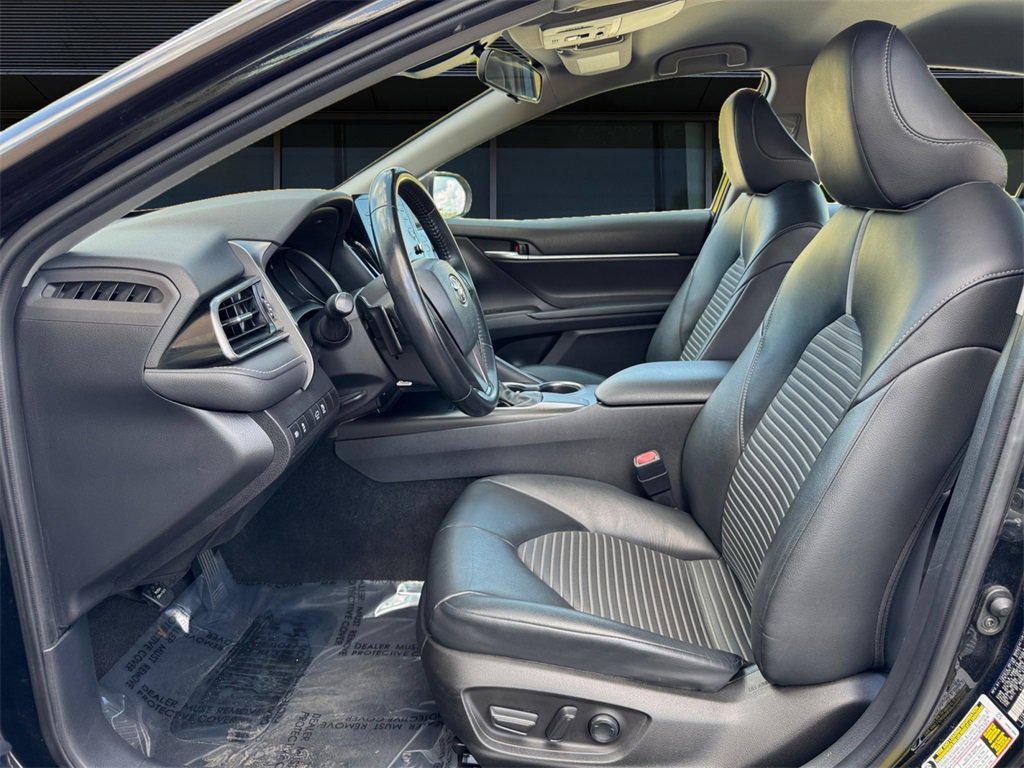 Used 2021 Toyota Camry SE image 14
