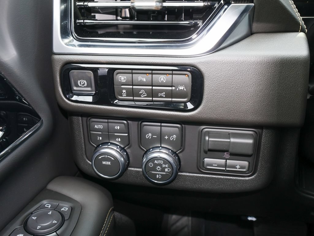 New 2026 GMC Yukon Elevation w/ Elevation Premium Package AWD/4WD image 29