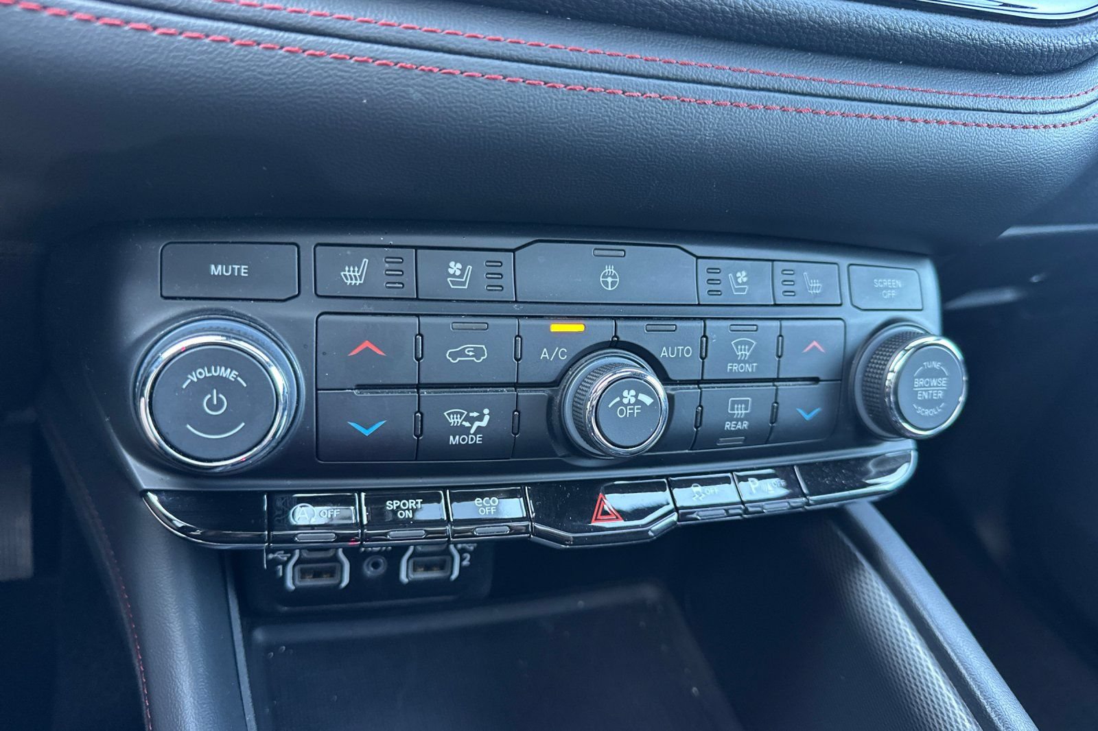 Used 2024 Dodge Durango GT AWD/4WD image 27