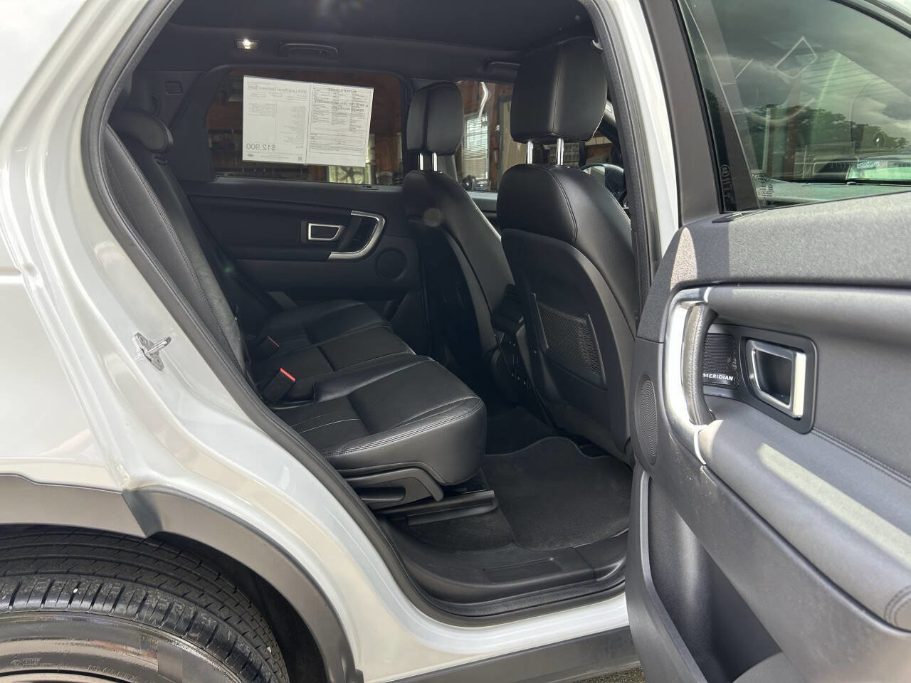 Used 2019 Land Rover Discovery Sport HSE AWD/4WD image 23