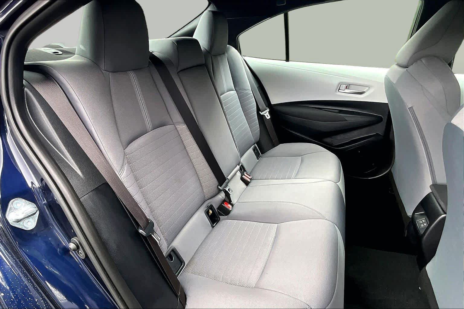 Used 2026 Toyota Corolla SE FWD image 21