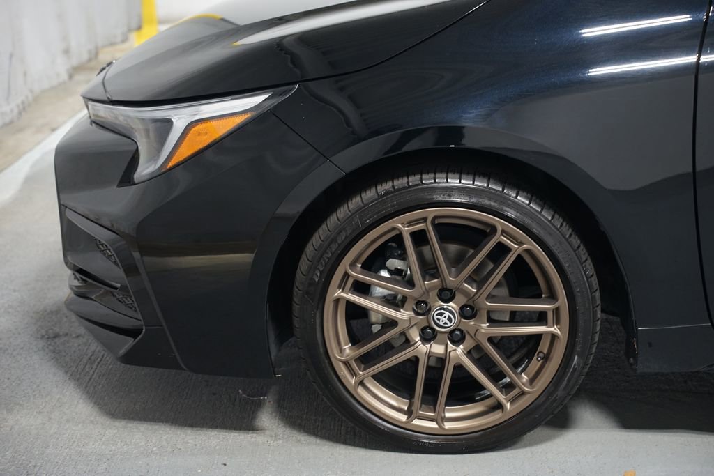 Certified 2024 Toyota Corolla SE Nightshade w/ SE Convenience Package image 5