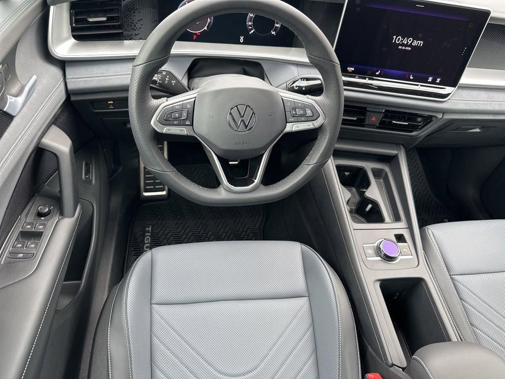 New 2026 Volkswagen Tiguan SE R-Line image 8