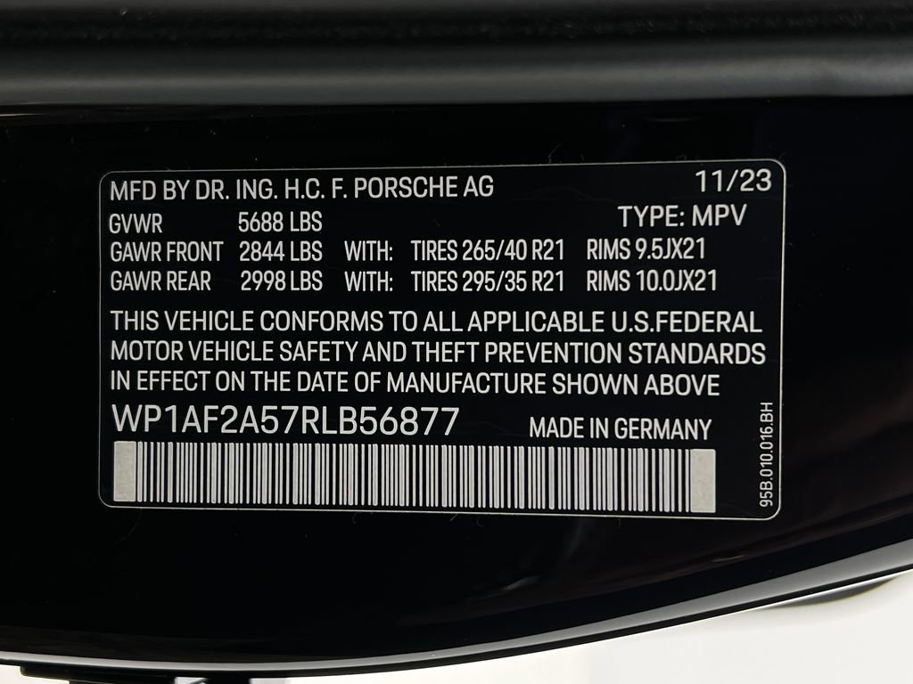 Used 2024 Porsche Macan GTS image 23