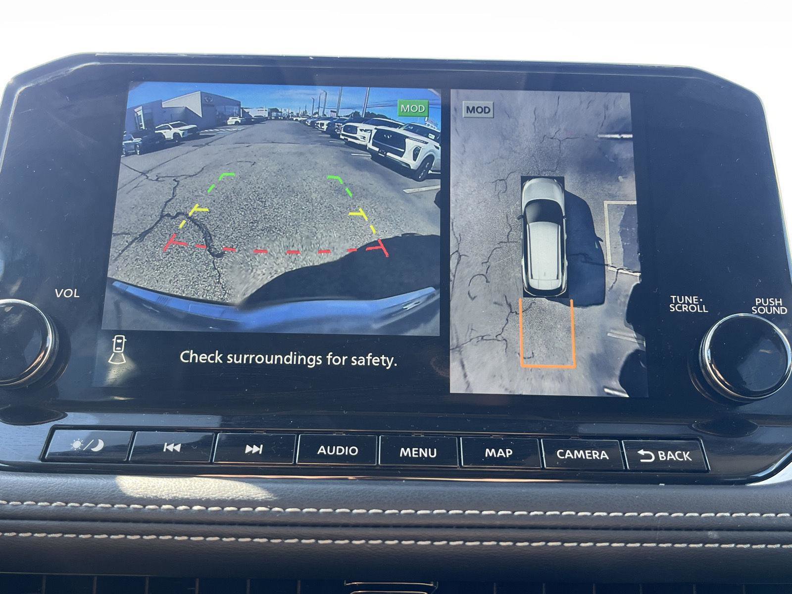 Used 2023 Nissan Rogue SL w/ SL Premium Package image 18