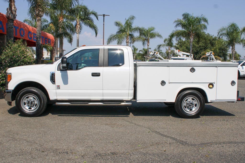 Used 2017 Ford F350 XL w/ Power Equipment Group image 5
