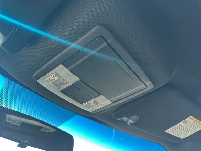 Used 2017 Ford Explorer XLT image 37