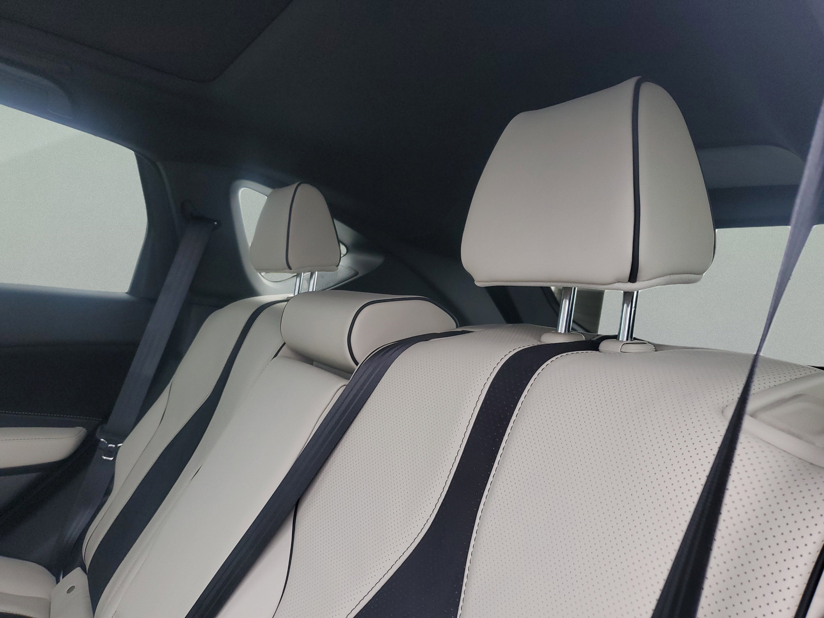New 2026 Acura RDX w/ Advance Package AWD/4WD image 10