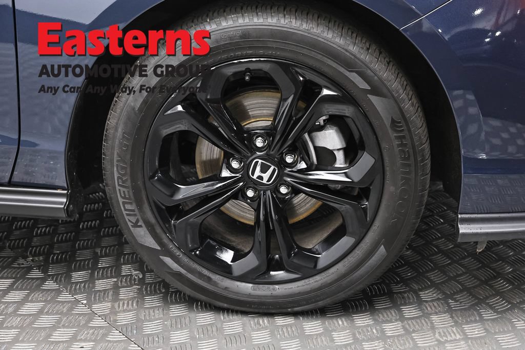 Used 2025 Honda Accord SE image 32