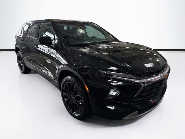 New 2026 Chevrolet Blazer LT image 3