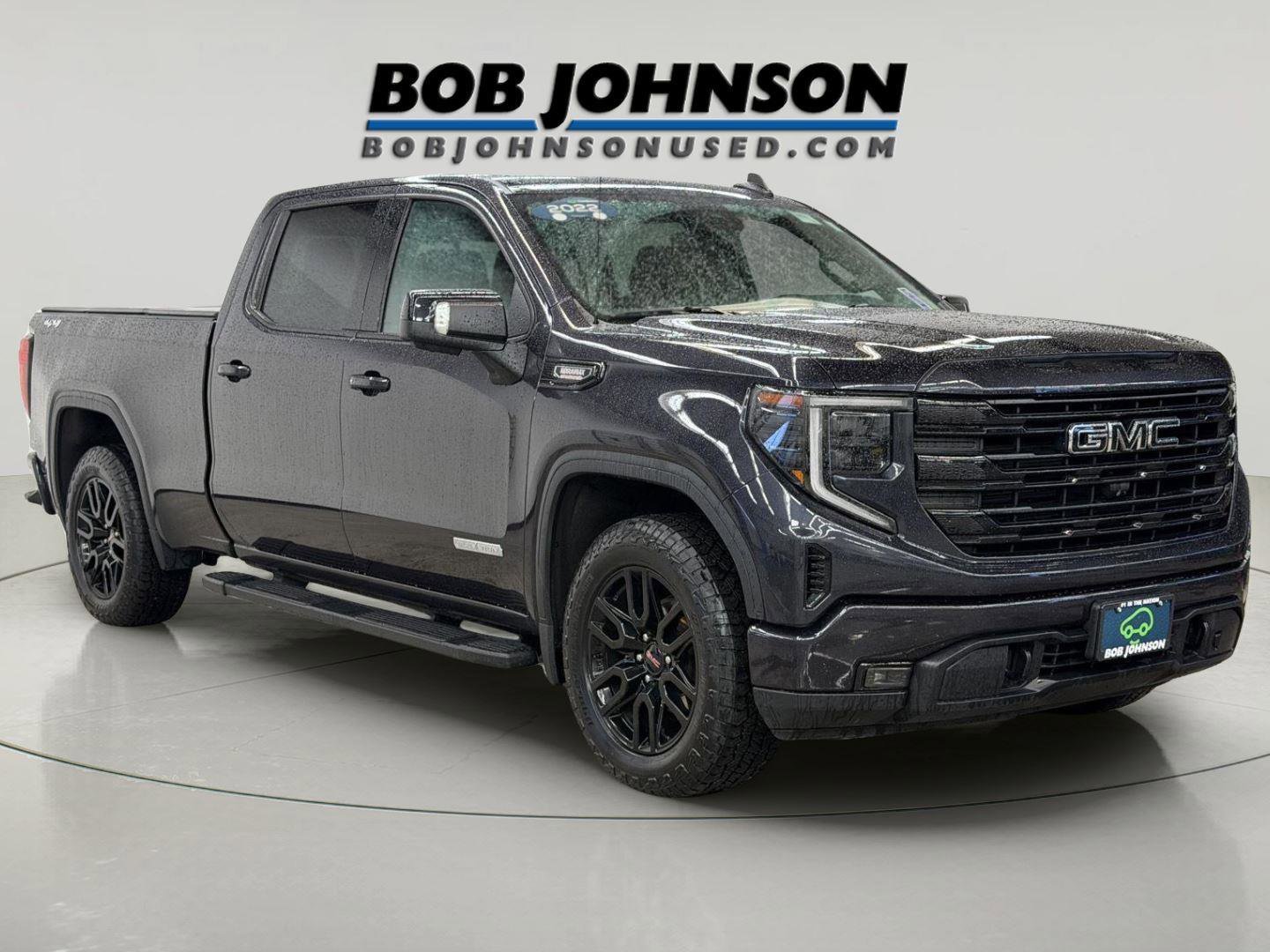 Certified 2022 GMC Sierra 1500 Elevation w/ Elevation Premium Package AWD/4WD image 2