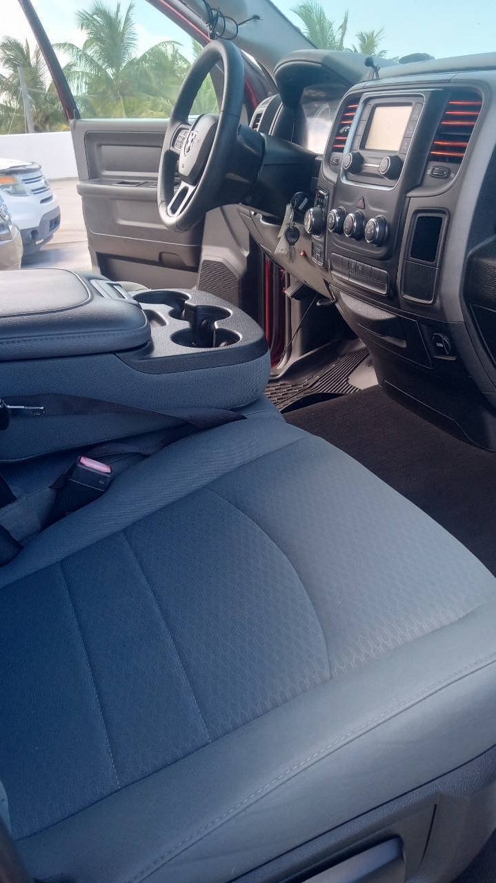 Used 2018 RAM 1500 Express w/ Express Value Package AWD/4WD image 16