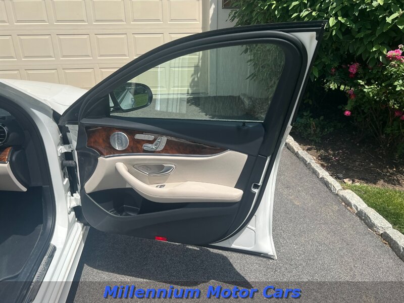 Used 2019 Mercedes-Benz E 300 4MATIC image 39