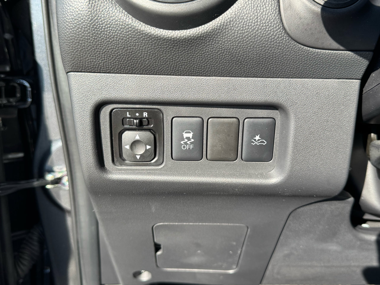 Used 2024 Mitsubishi Mirage ES image 18