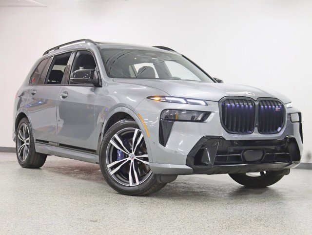 Used 2023 BMW X7 M60i w/ Executive Package image 6