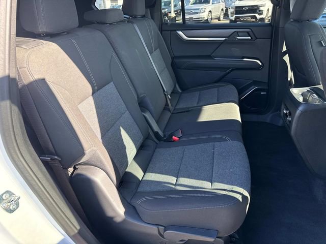 Used 2025 GMC Acadia Elevation image 23