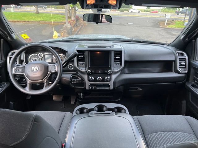 Used 2024 RAM 3500 Tradesman w/ Chrome Appearance Group AWD/4WD image 9