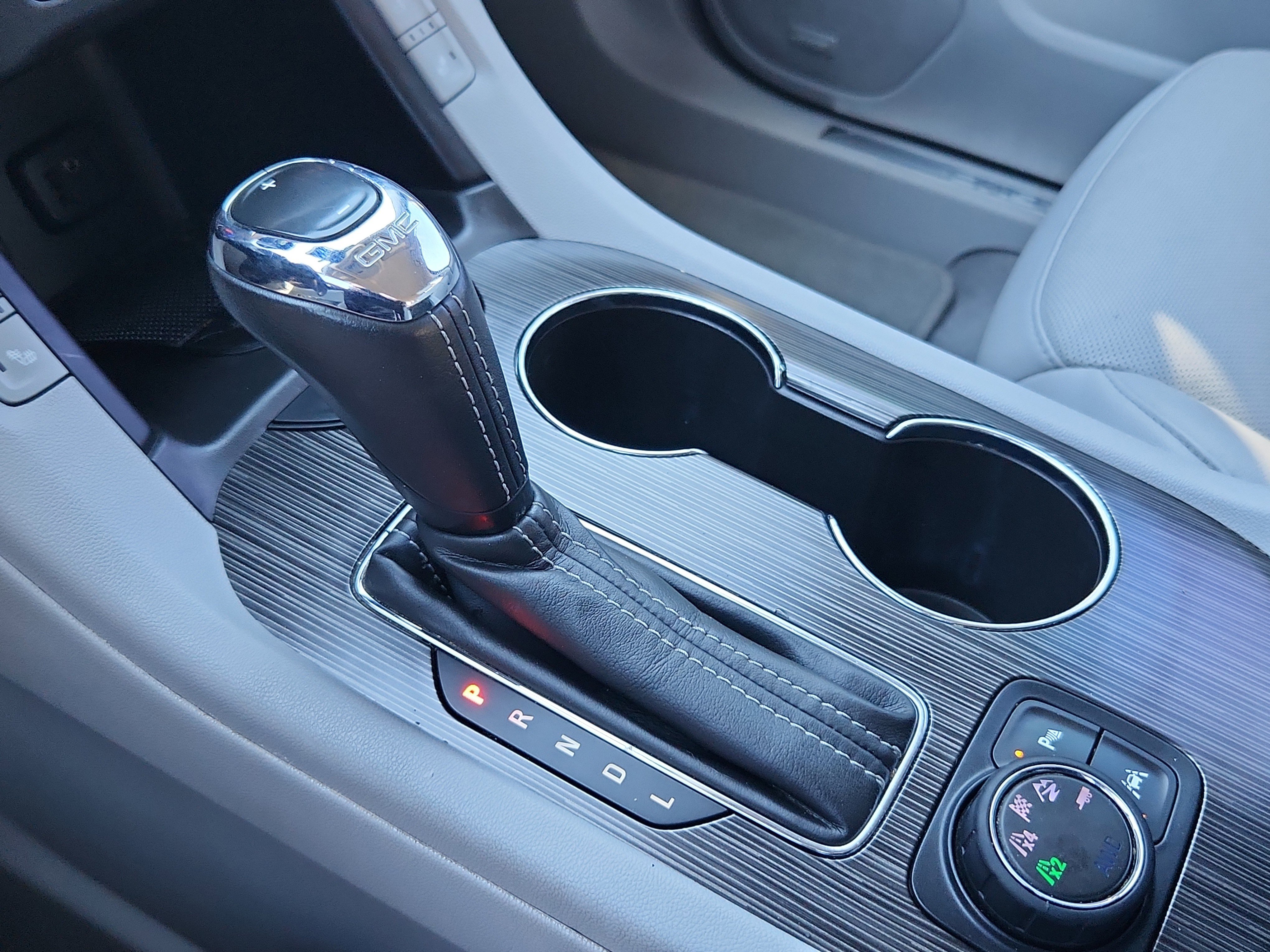 Used 2019 GMC Acadia SLT image 22