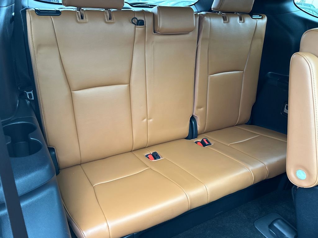 Used 2023 Toyota Highlander Platinum image 17