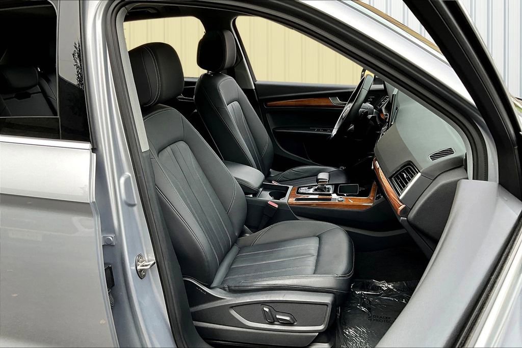 Used 2023 Audi Q5 2.0T Premium image 29