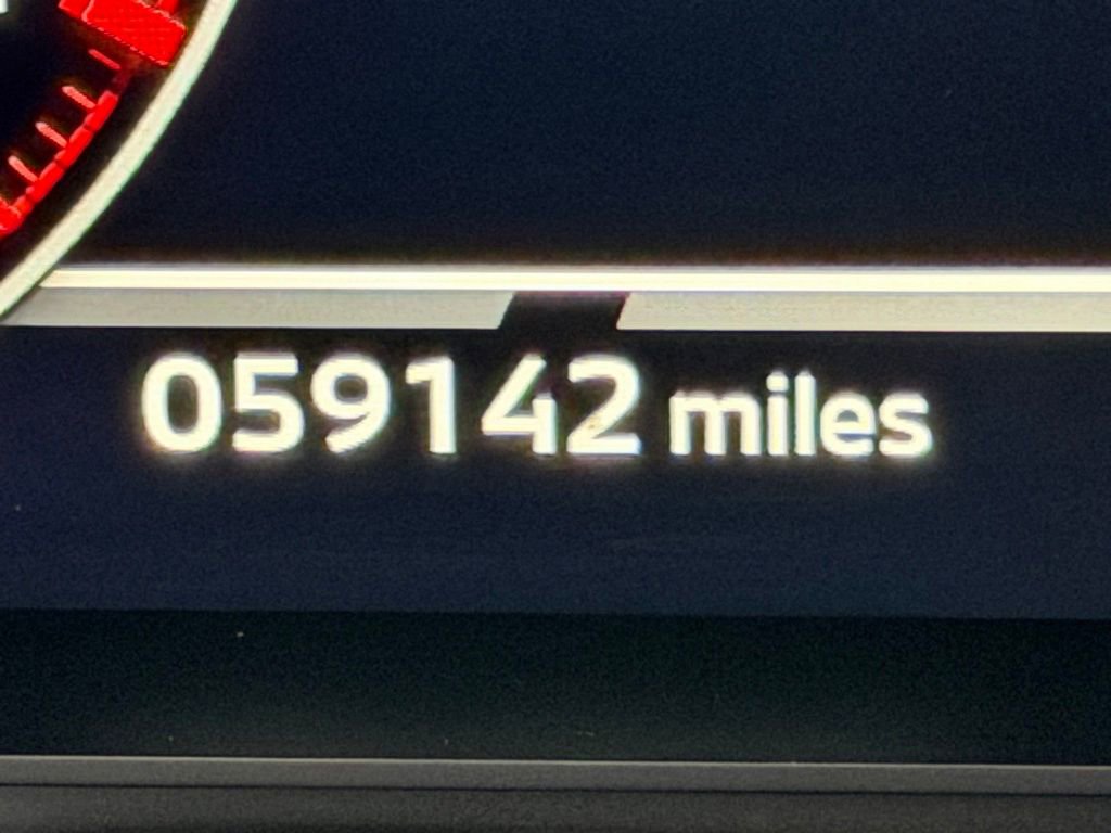 Used 2023 Mitsubishi Outlander SEL image 34