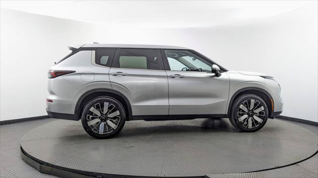 Used 2026 Mitsubishi Outlander SE AWD/4WD image 9