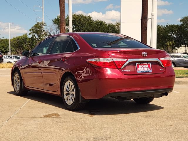 Used 2015 Toyota Camry LE FWD image 4