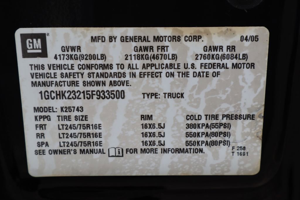 Used 2005 Chevrolet Silverado 2500 LS w/ Heavy-Duty Power Package image 30