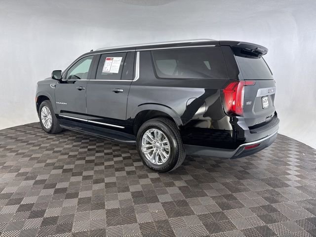 Used 2021 GMC Yukon XL SLT w/ SLT Premium Package image 9